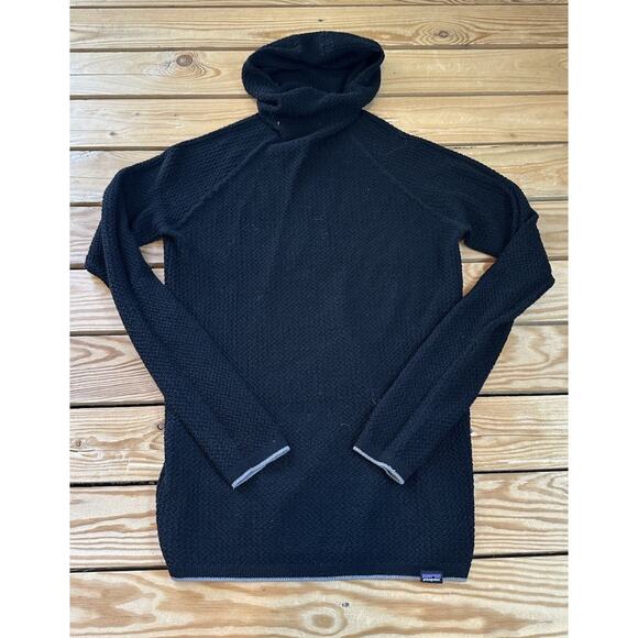 Patagonia Long Sleeve Hooded Baselayer Top Size Medium Women’s Black Pullover - Picture 1 of 6